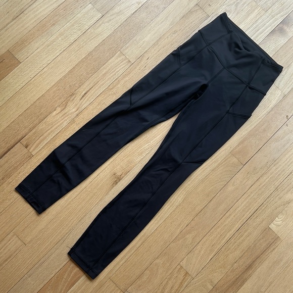 LULULEMON size 2 25” LEGGINGS with POCKETS - Picture 1 of 8